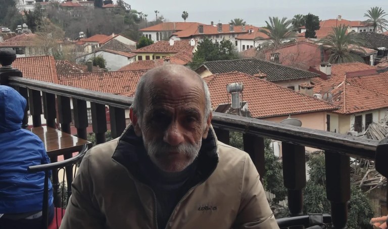 Turist rehberi Savaş Sonat hayatını kaybetti