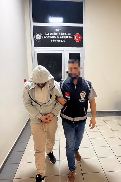 Hem torbacı hem de silahlı yağmacı!