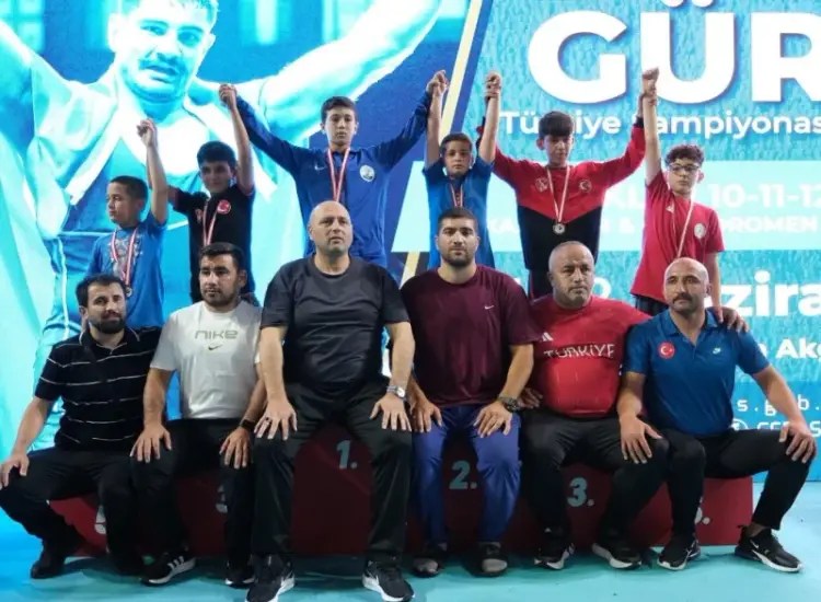 Kartepeli Güreşçiler Türkiye Şampiyonası’nda Zirveye Damga Vurdu