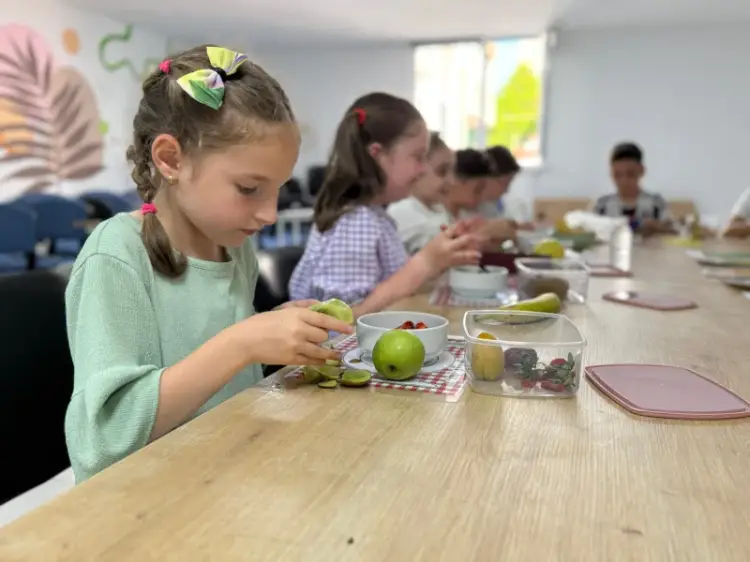 Kocaeli’de ‘Anne Şehir ile Adım Adım Hayat’ Projesiyle Çocuklar Hem Dil Hem Yaşam Becerisi Kazanıyor