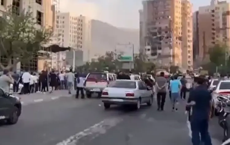 Tahran’Da İsrail Saldırısının İzleri: Yıkım Görüntülendi