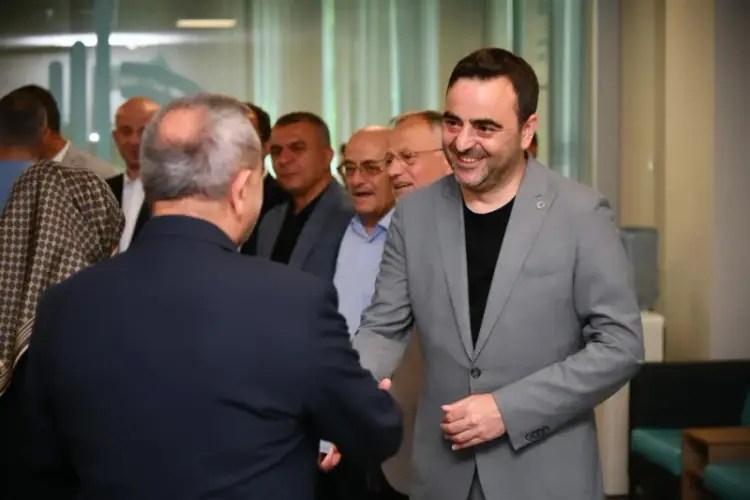 Başkan M. Yasin Özlü, Kurban Bayramı Öncesi Personeliyle Bayramlaştı