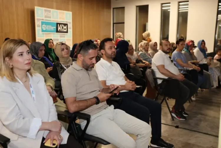 Kocaeli’de MARİFEST25’te Hat Sanatının Ustası Levent Karaduman Büyüledi