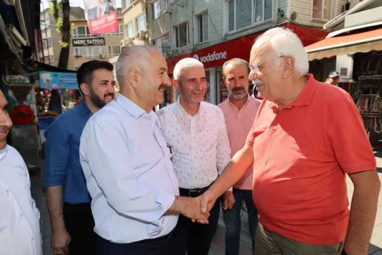 Gebze Belediye Başkanı Zinnur Büyükgöz Esnafla Eskiçarşı’da Buluştu