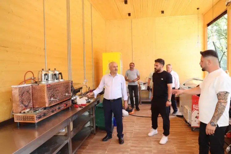 Başkan Büyükgöz, Gebze Cuma Köy Mesire Alanı’nda Vatandaşlarla Buluştu
