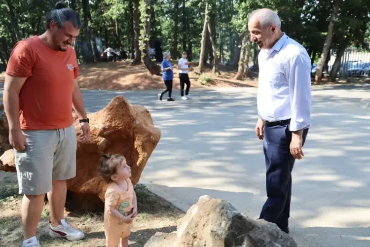 Başkan Büyükgöz, Gebze Cuma Köy Mesire Alanı’nda Vatandaşlarla Buluştu