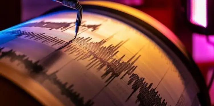 Ege Denizi yine sallandı! Dakikalar önce deprem oldu
