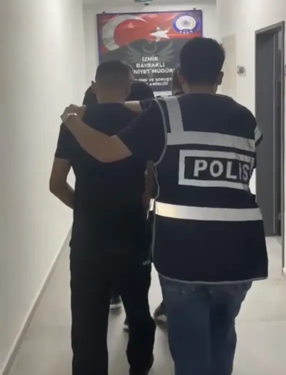 İzmir’de Düğün Öncesi Silah Operasyonu: İki Kişi Tutuklandı