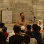 Çocuklar, Kocaeli’de 15 Temmuz Ruhu ile Sabah Namazında Buluştu