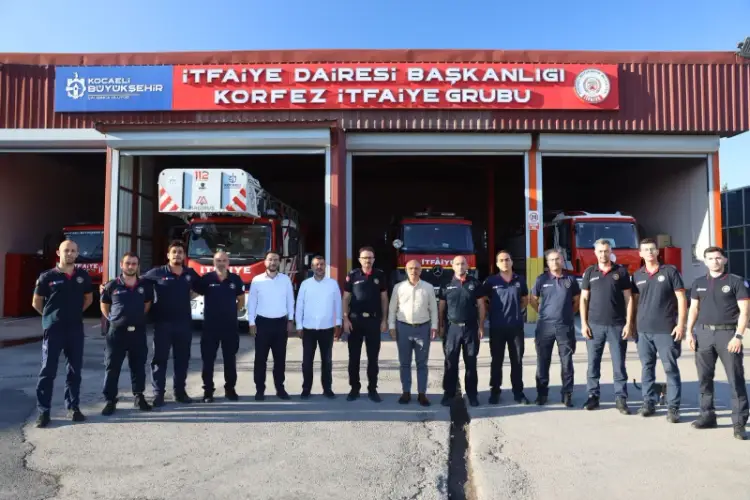 Körfez Belediye Başkanı Söğüt, Orman Yangınlarına Müdahale Eden Ekipleri Ziyaret Etti