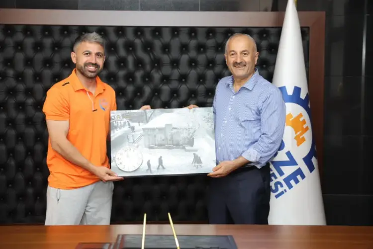 Gebze Belediye Başkanı Büyükgöz, Şampiyon Karatecileri Ağırladı