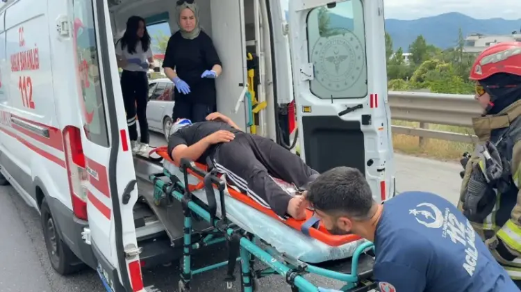 Kartepe’de feci kaza! TIR ile kamyon çarpıştı! Sürücü 22 yaşındaydı…