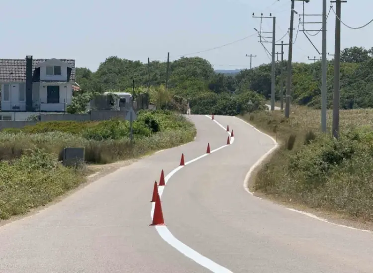 Kandıra’da Yol Çizgileriyle Trafiğe Güvenli Dokunuş