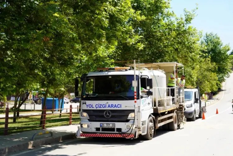 Kandıra’da Yol Çizgileriyle Trafiğe Güvenli Dokunuş