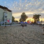 Gölcük’te Plaj Voleybolu Turnuvası Şenlik Havasında Başladı