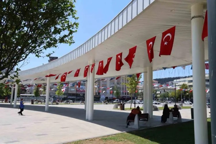 Kocaeli’nden Cumhurbaşkanı’nın ‘Terörsüz Türkiye’ Çağrısına Bayraklarla Güçlü Destek