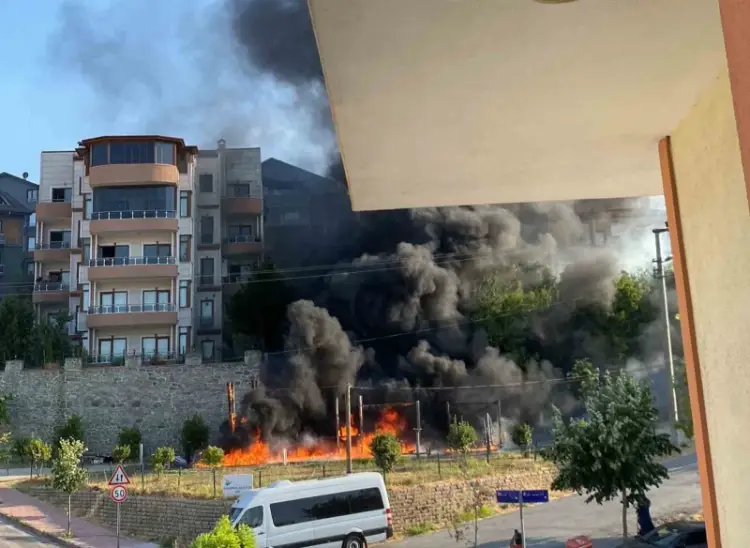 Kocaeli’de Çocuk Parkında Korkutan Yangın