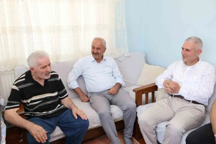 Başkan Zinnur Büyükgöz’den Anlamlı Ziyaret: Kıbrıs Gazisine Vefa