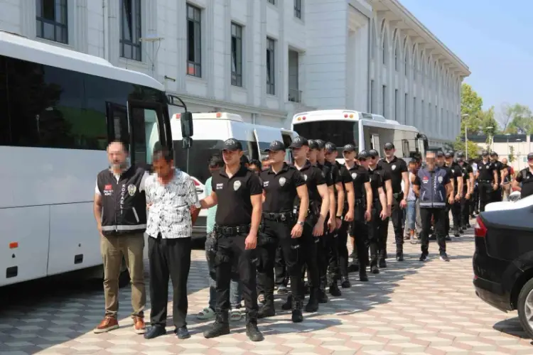 İzmit’teki Korkunç Aile Kavgasında 14 Kişi Tutuklandı