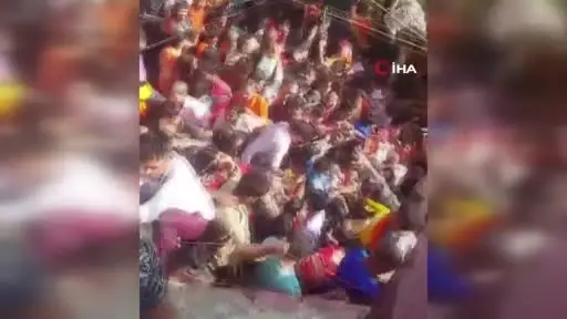 Hindistan’da tapınakta dehşet! Ölü ve yaralılar var
