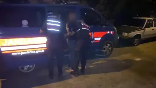 İzmit’te Jandarmadan Nefes Kesen Operasyon: Yüklü Miktarda Uyuşturucu Yakalandı