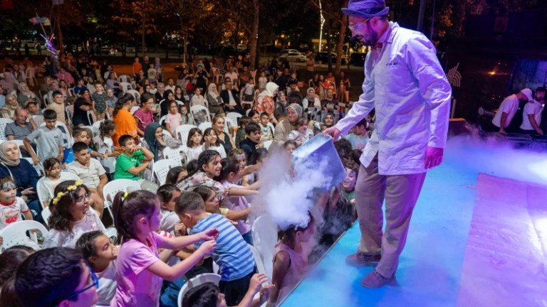 Başiskele Sahili’nde Çocuklar Unutulmaz Bir Gün Yaşadı