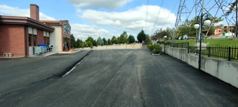 Kent Mezarlığı’nda Yollar ve Otopark Yenilendi
