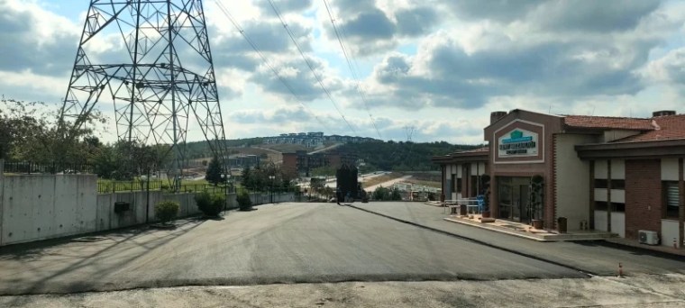 Kent Mezarlığı’nda Yollar ve Otopark Yenilendi