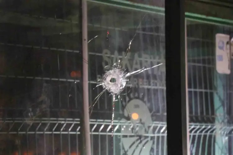 Sakarya’da Kanlı Gece: Akrabalar Arasında ‘Laf Atma’ İddiası Silahlı Çatışmaya Dönüştü