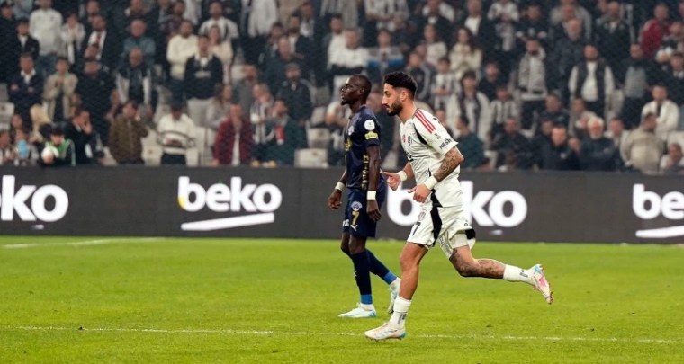 Kocaelispor, Karol Linetty ile Orta Sahasını Güçlendiriyor