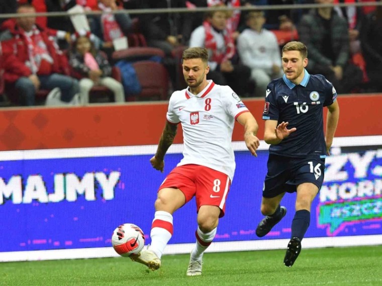 Karol Linetty, Kocaelispor’a Transfer İçin Türkiye’de