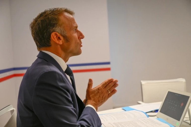 Fransa barışa pek sıcak değil! Macron’dan uyarı