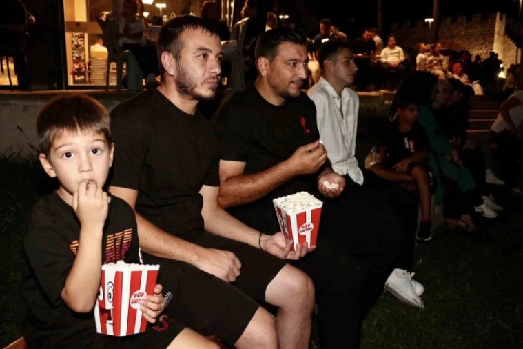 Körfez Hereke Kalesi’nde Açık Havada Neşeli Günler Coşkusu