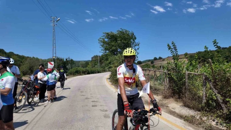 Kocaeli’de Görme Engelli Sporcular Tandem Bisikletlerle Umuda Yol Aldı