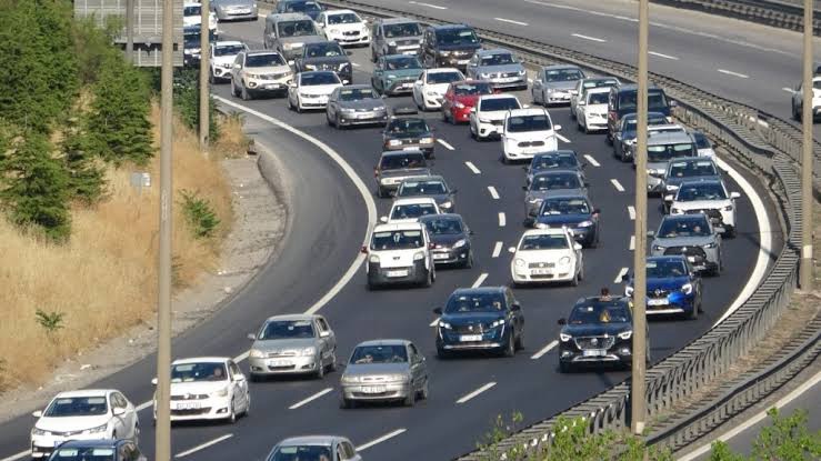 Kocaeli TEM Otoyolu İstanbul istikametinde yol kısmi kapanacak