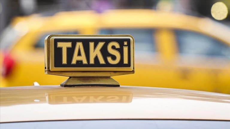 Takside kanlı olay! Yolcusu tarafından vuruldu
