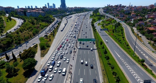 Tem otoyolu Kocaeli geçişinde trafiğe kapatma