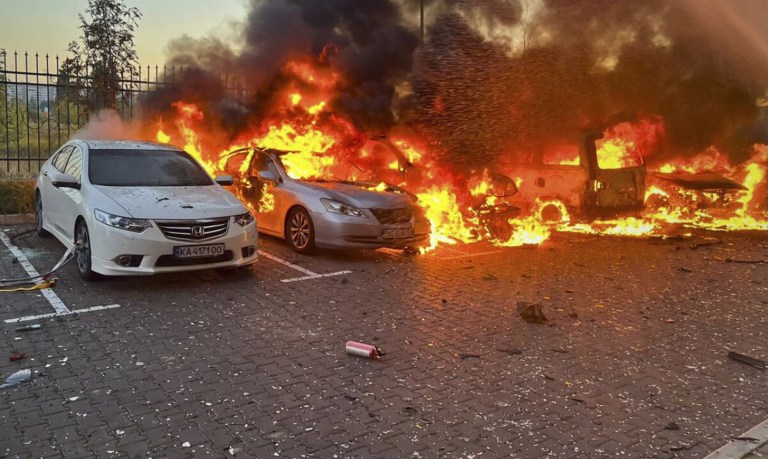 Rusya’dan Ukrayna’ya yoğun hava saldırısı: 3 ölü onlarca yaralı