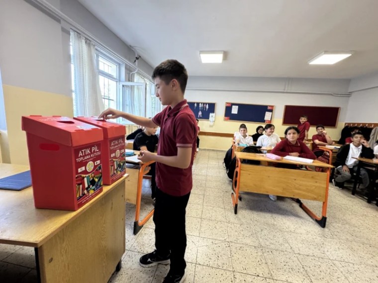 Öğrenciler topladı, ödülü kaptı!