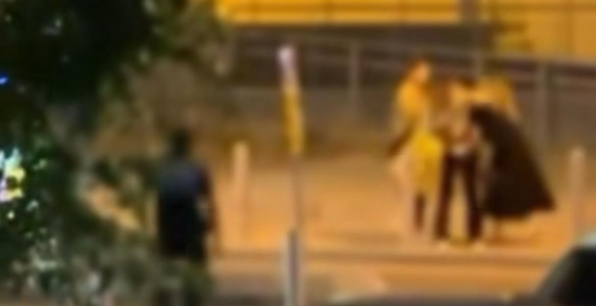 Kocaeli’de üç kadın saç baş birbirine girdi! O anlar saniye saniye kaydedildi