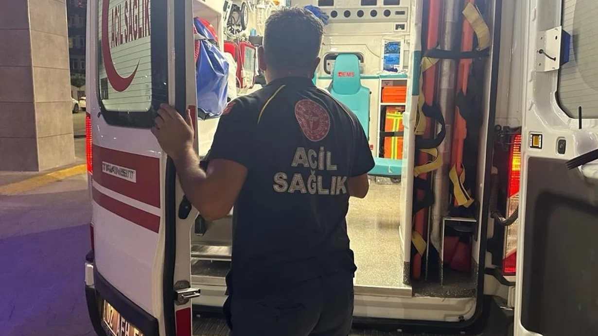 Evde Baygın halde bulunan kız çocuğu  yoğun bakımda