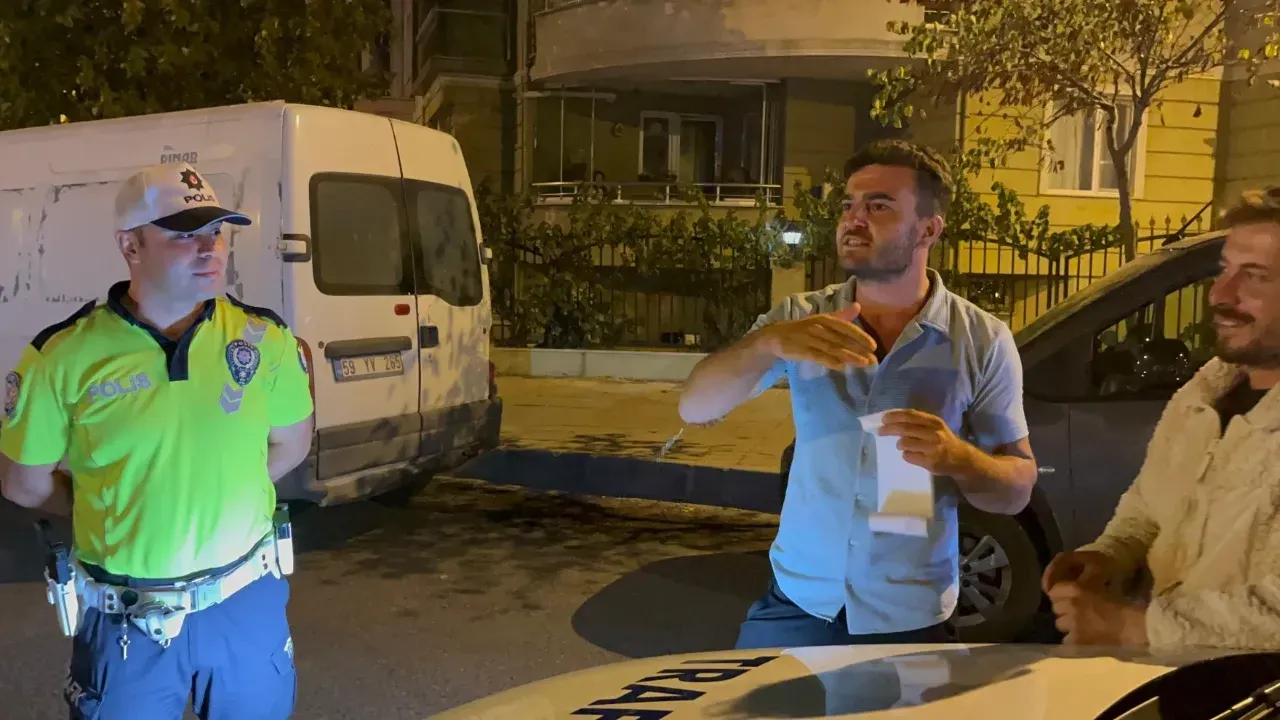 Ehliyetini kaptırdı: Üzüleceğine polisi tebrik etti