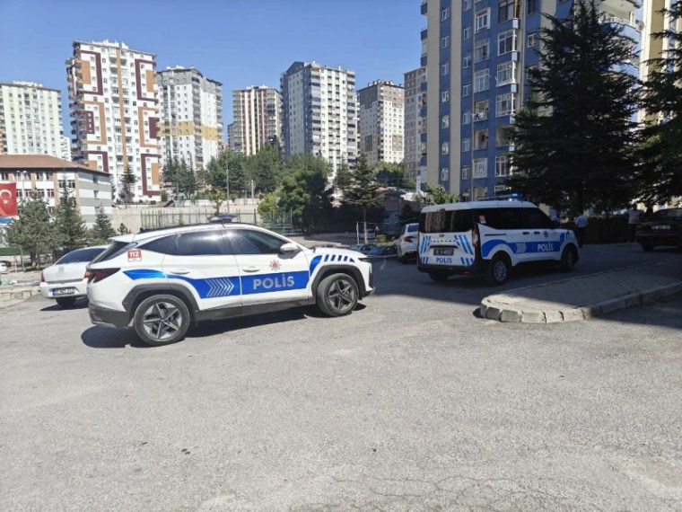 Bina görevlisi cinayete kurban gitti