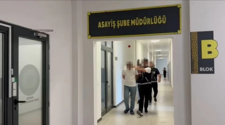 Kocaeli’de Oto Hırsızları Kiraladıkları Aracı GPS ile Takip Edip Çaldı