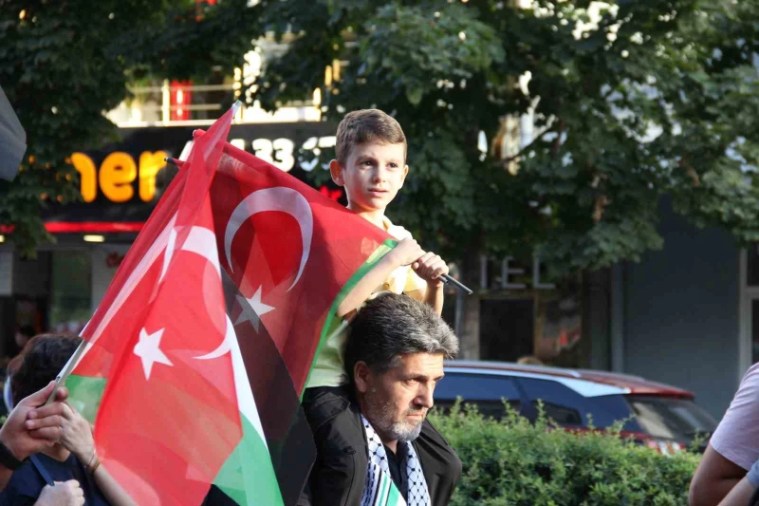 Çorum’da Yüzlerce Kişi Gazze’ye Destek İçin Yürüdü