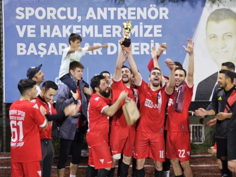 Gölcük Başkanlık Kupası’nda Zafer İhsaniyespor’un