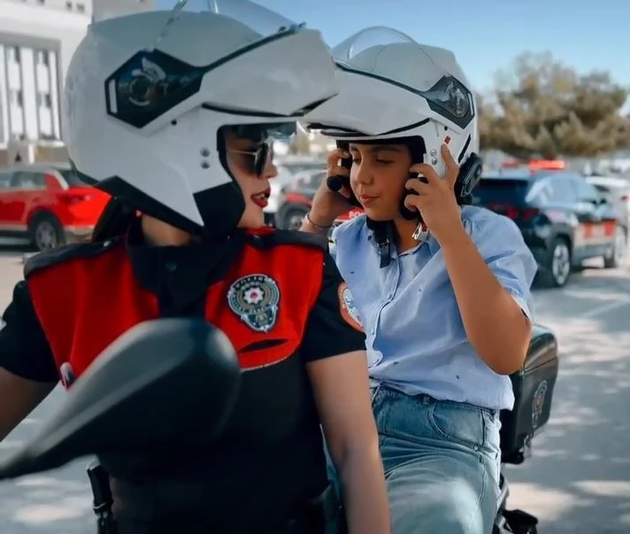 Polis küçük kız çocuğunun hayallerini gerçekleştirdi