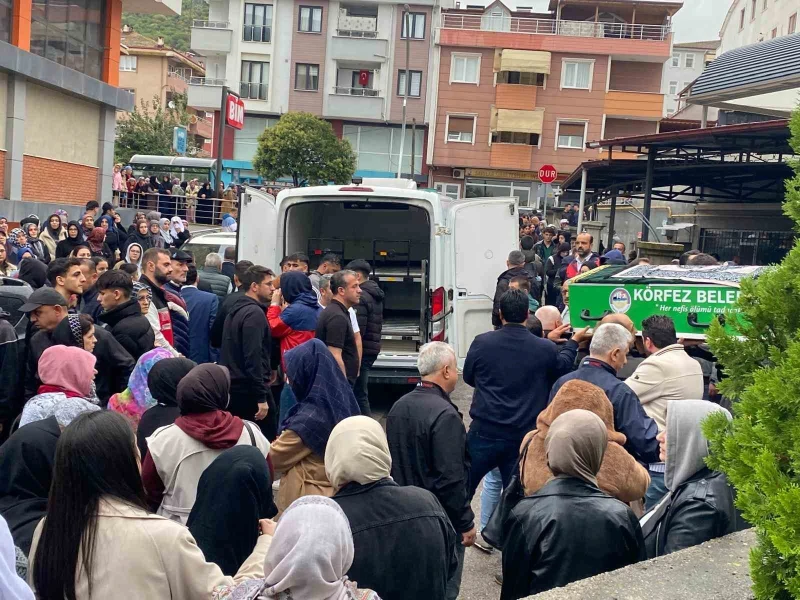 Kocaeli’de 17 Yaşındaki Kadir Miraç Göker’e Gözyaşlarıyla Veda