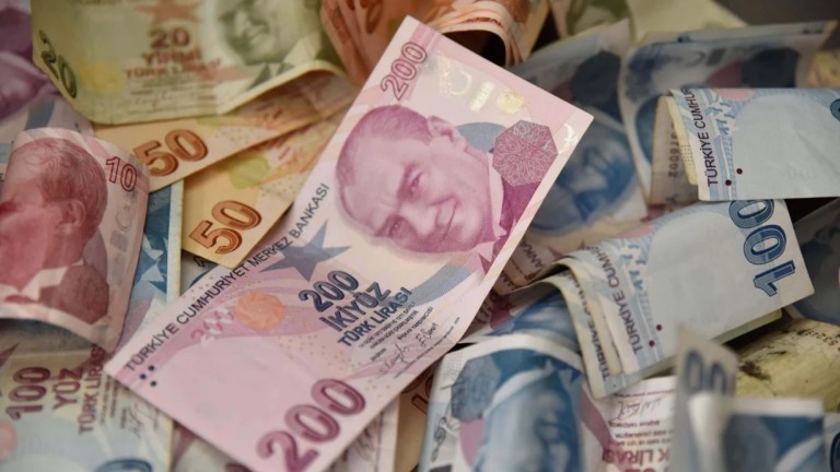 Bakan Göktaş duyurdu: yaşlı ve engelli aylıkları hesaplara yatıyor