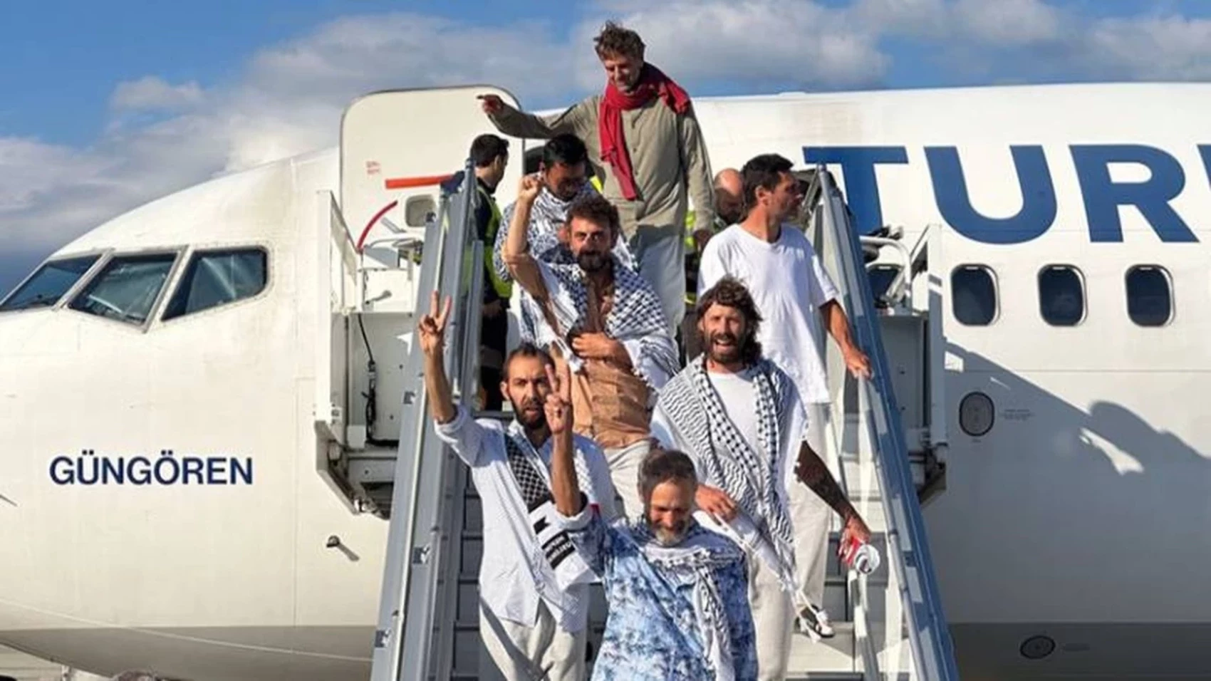 Sumud Filosu’nda alıkonulan 14 Türk vatandaş yarın dönüyor